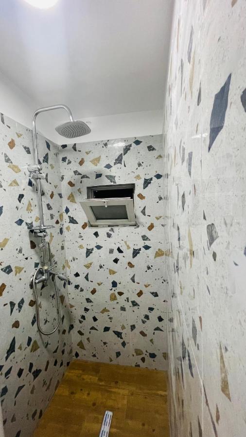 Hotel Drinos Тирана Экстерьер фото