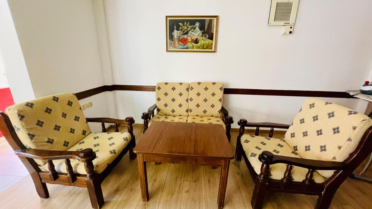 Hotel Drinos Тирана Экстерьер фото
