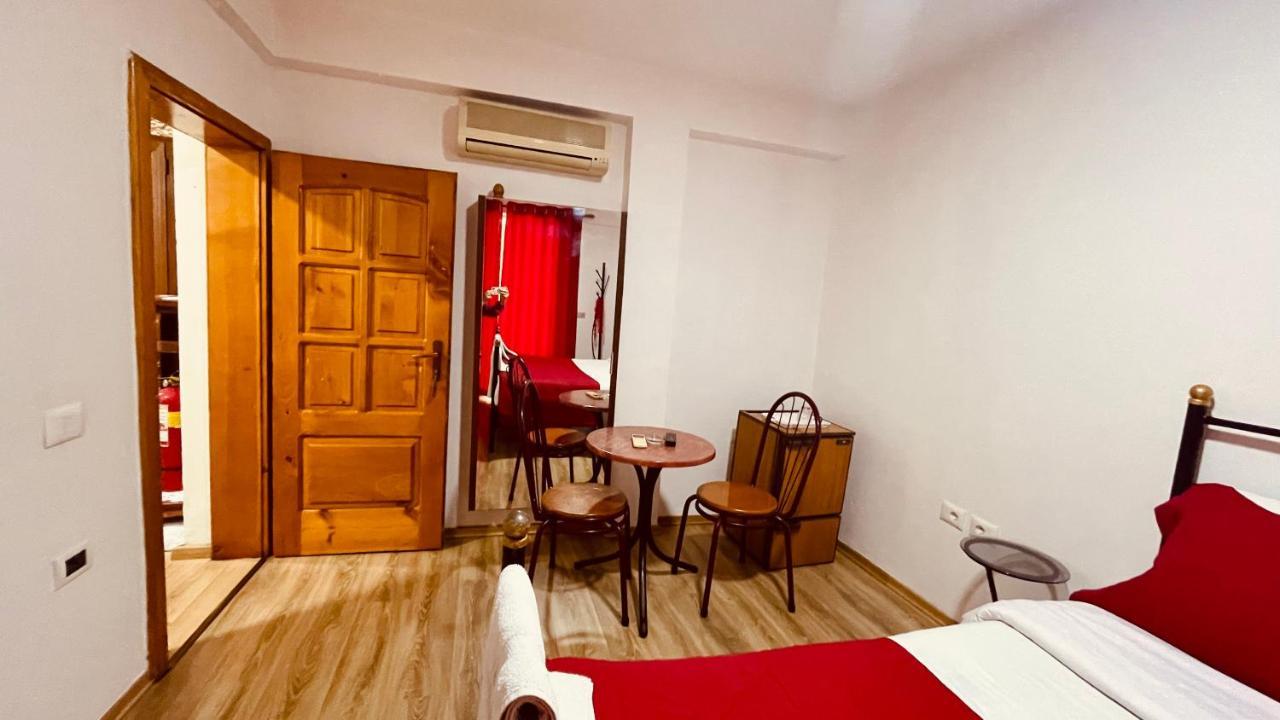 Hotel Drinos Тирана Экстерьер фото