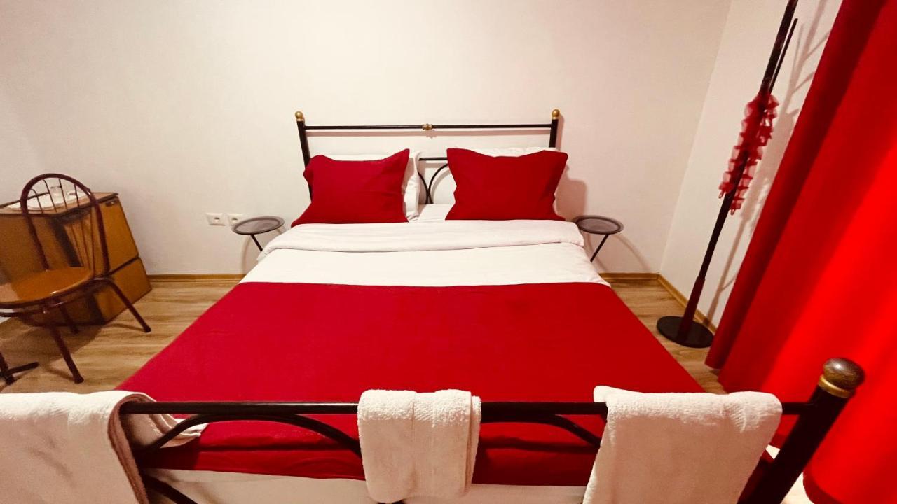 Hotel Drinos Тирана Экстерьер фото