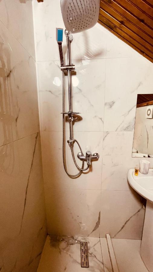 Hotel Drinos Тирана Экстерьер фото